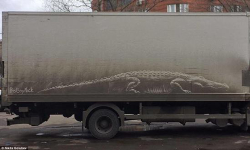 当街头肮脏汽车变身艺术品 画风是这样的！
