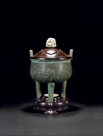 商 青铜兽面鼎 高32cm 310.5万元成交 中国嘉德 2011