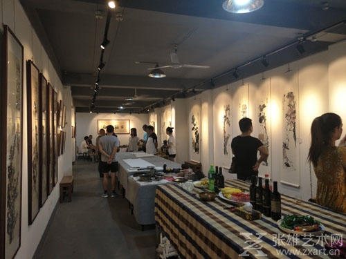 “畅臆”梅子、永喜大写意国画联展正在进行中