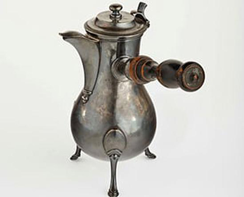 阿尔伯特·马尔肯送给马蒂斯夫妇的结婚礼物——一只银质咖啡壶