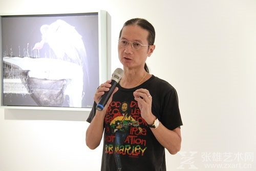   广州美术学院教授、艺术家邓箭今发言