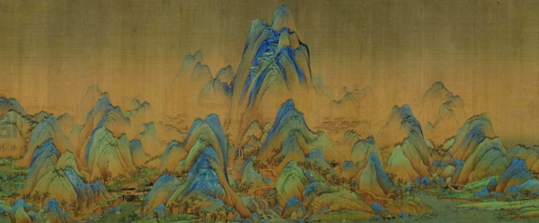 《千里江山图》的中间位置有异峰突起，几乎抵到画幅上沿。