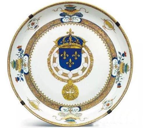 清雍正外销“法国皇室”大型徽章瓷盘