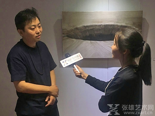 艺术家常隆接受采访