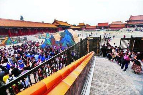 走了《千里江山图》 来了赵伯驹《江山秋色图》