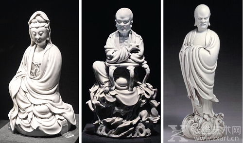   左起依次为观音坐像、鹤鹿仙人雕像、达摩渡海像，均藏于北京故宫博物院