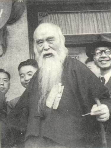 “当代草圣”于右任先生是如何用笔的呢？