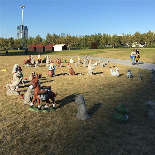 西岸艺术与设计博览会现场项目位于西岸营地的作品