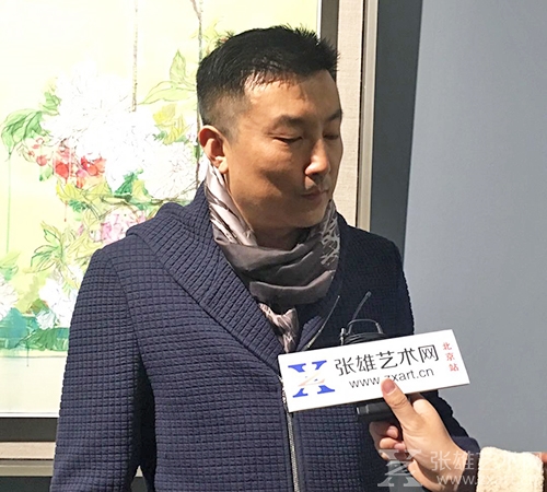 中央电视台制片人姜文先生接受采访
