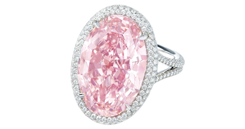 图6 佳士得香港拍品：14.93克拉“粉色诺言”钻石戒指，估价2.2亿—3.2亿港元