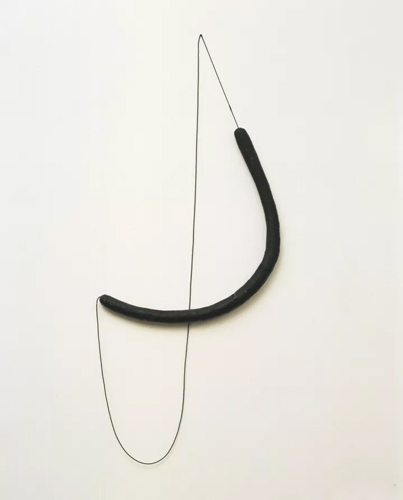 伊娃·海瑟(Eva Hesse)《悬挂Hang Up》1966