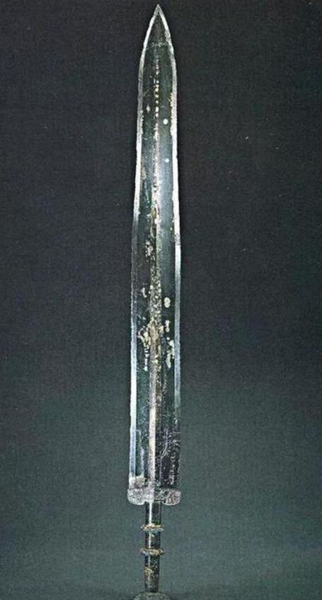   越王州句复合剑