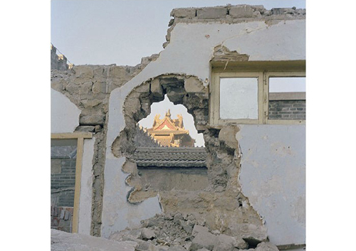 张大力(生于 1963 年)《拆毁：北京紫禁城》，1998 年，照片，由艺术家提供，照片：由艺术家提供