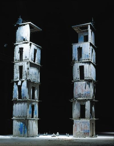 《七重天塔》，基弗