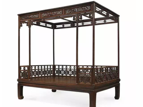3月22日 十七至十八世纪 黄花梨六柱架子床 100万-150万美元 纽约佳士得 中国瓷器及工艺精品