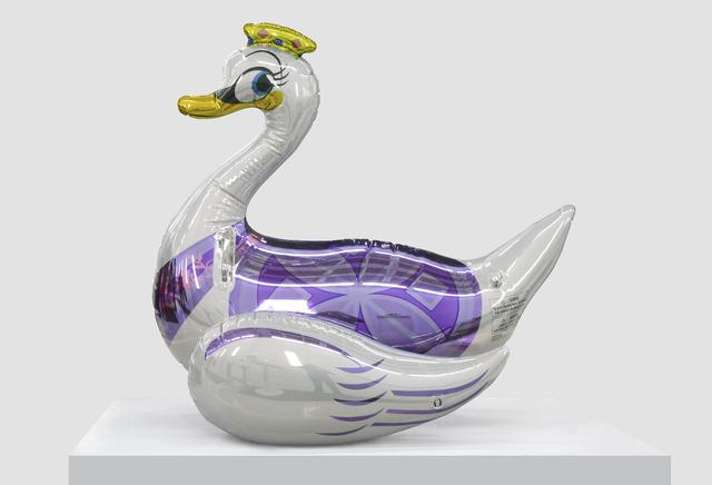 Jeff Koons, -Swan (Inflatable), -2011-2015. Courtesy David Zwirner.