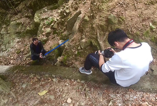 “艺”路上，有一种坚持叫张雄艺术网