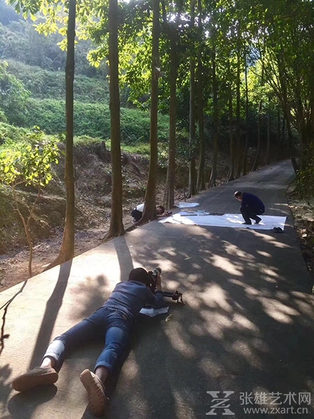 “艺”路上，有一种坚持叫张雄艺术网
