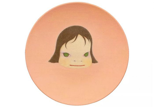 奈良美智（日本，1959年生） 《In the Pinky Lake》 压克力 棉布 裱于强化玻璃纤维 180 x 180 x 26 cm. 2004年作 估价：港元 10,000,000 - 12,000,000