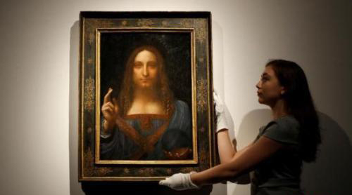 资料图：达·芬奇画作《救世主》（Salvator Mundi）在英国伦敦展出。