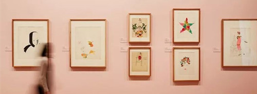 “广告人：波普前的安迪·沃霍尔”展览现场，‘Adman – Warhol Before Pop’，新南威尔士州美术馆(Art Gallery of NSW)，2017年