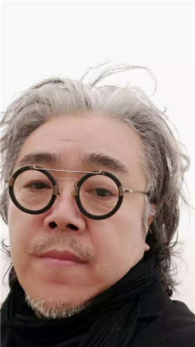 纽约上空的展览：中国当代艺术家李铁军