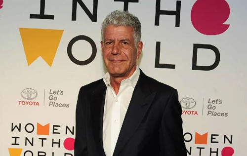 安东尼·伯尔顿(Anthony Bourdain)。图片：Paul Bruinooge摄影，©Patrick McMullan