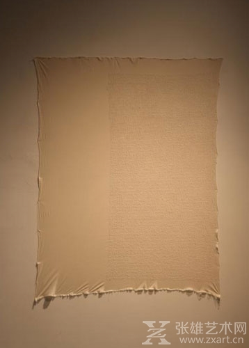 《向父亲诉说》2015 152×195cm   本白棉布、本白棉线