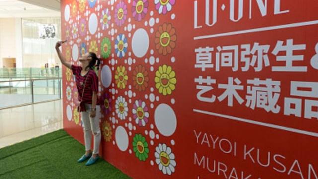  近期在上海开幕的《草间弥生×村上隆艺术藏品双联展》。